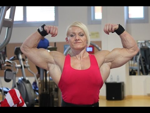 You Won't Believe How HUGE These 9 Female Bodybuilders Are 30