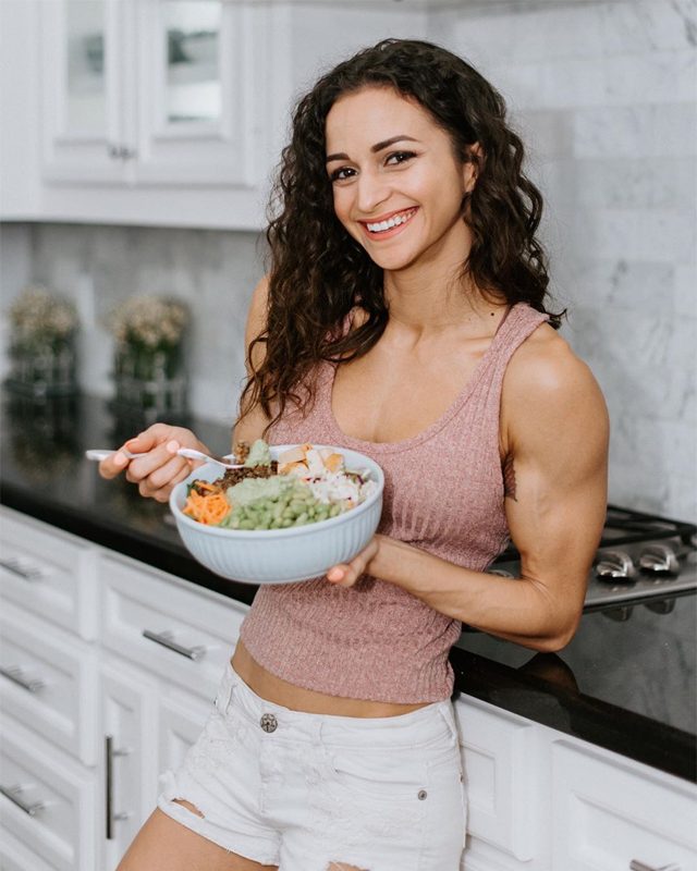 Natalie Matthews aka @fitveganchef eating nutrition vegan meal